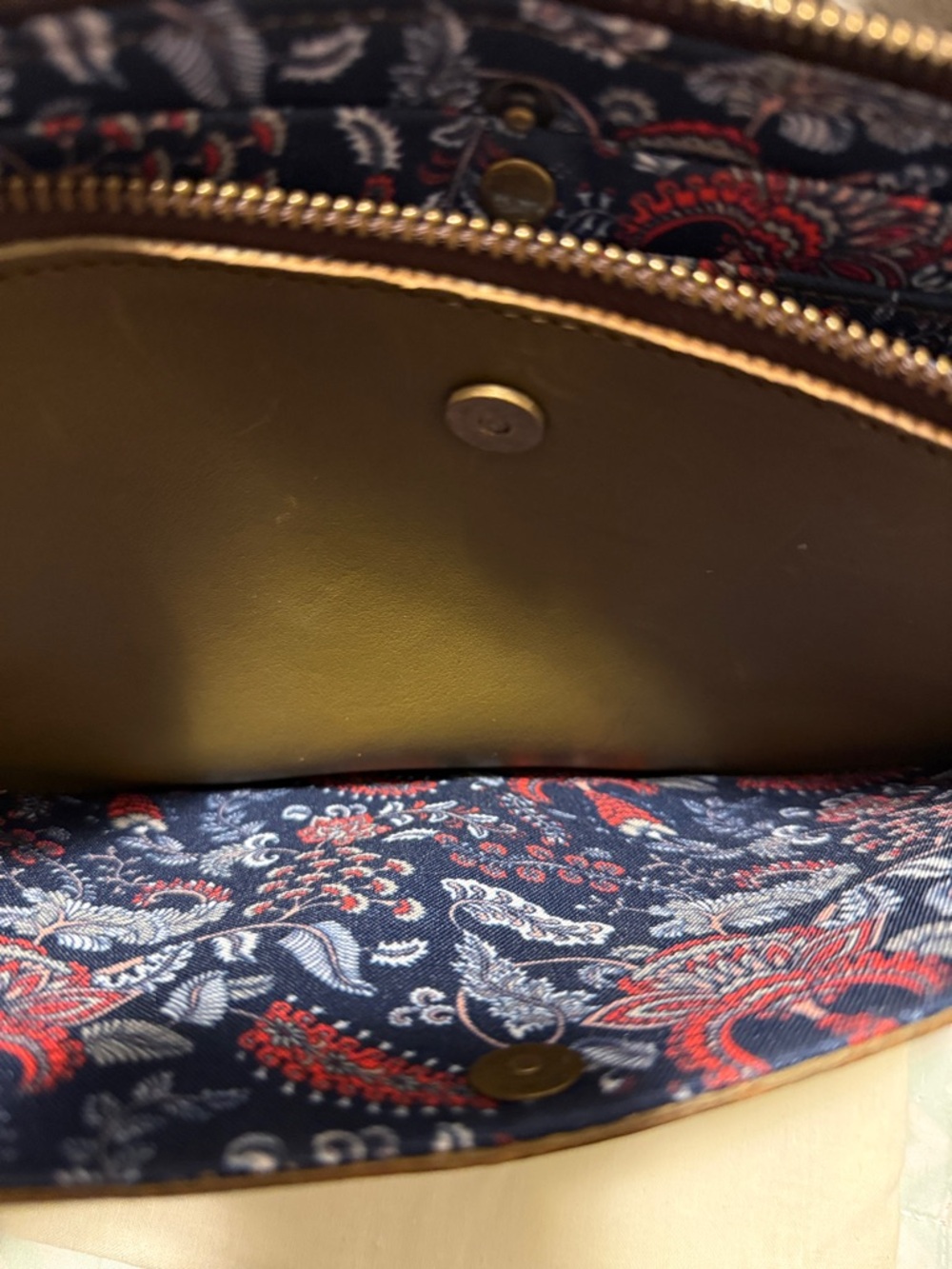Lyon’s Leather Sage Biggie Bee Convertible Pouch-please read - Picture 10 of 13